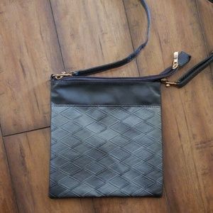 Crossbody purse